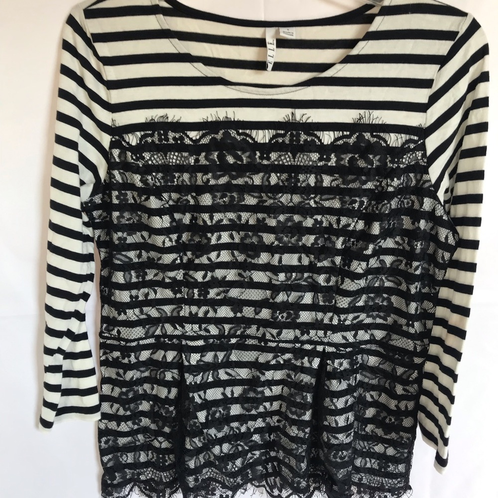 Elle 3/4 length black and cream tee